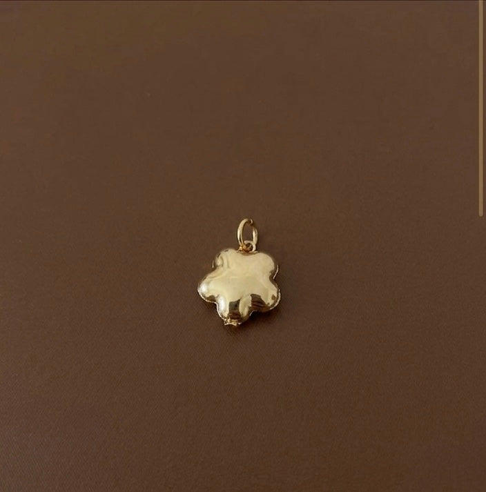 Flor Charm