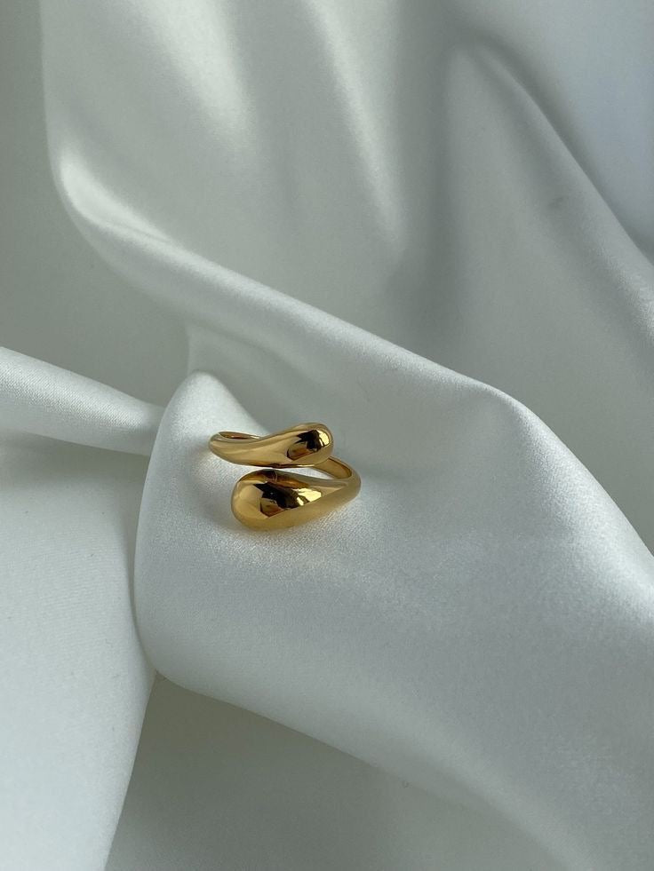 Gold ring