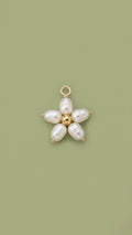 Flor de perla Charm