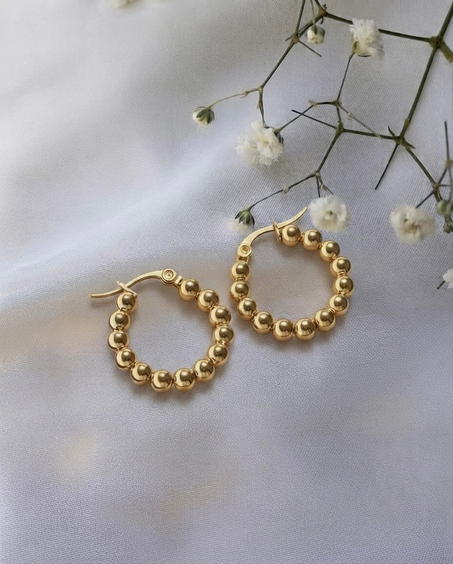 Paulette Hoops